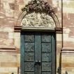 Eingangstor aus Bronze