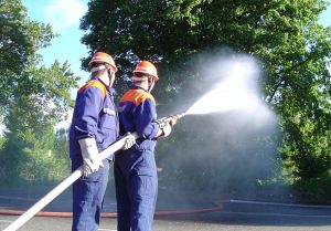Jugendfeuerwehr bei einer Übung